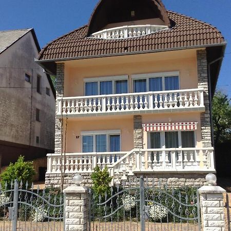 Apartamento Álom Ház Zalakaros Exterior foto